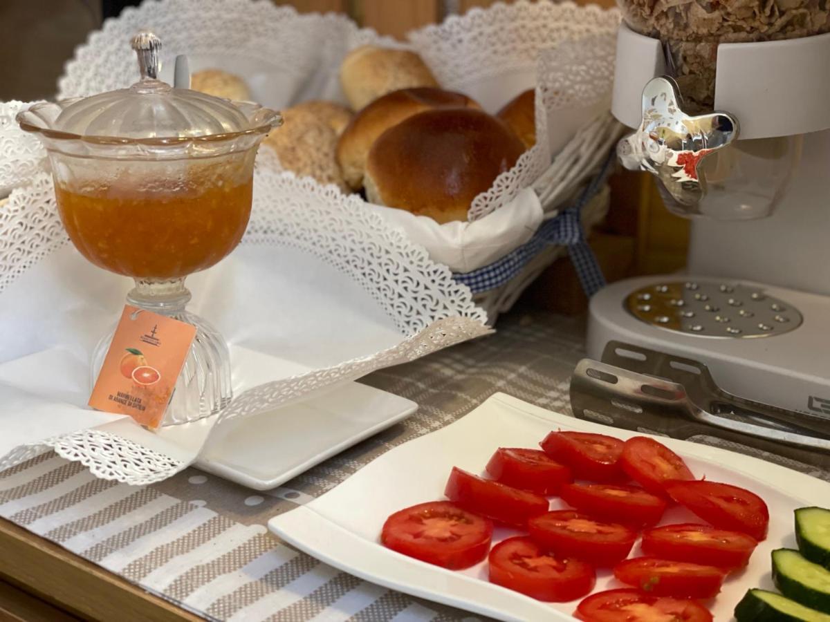 Acomodação com café da manhã  Politeama Art Palermo